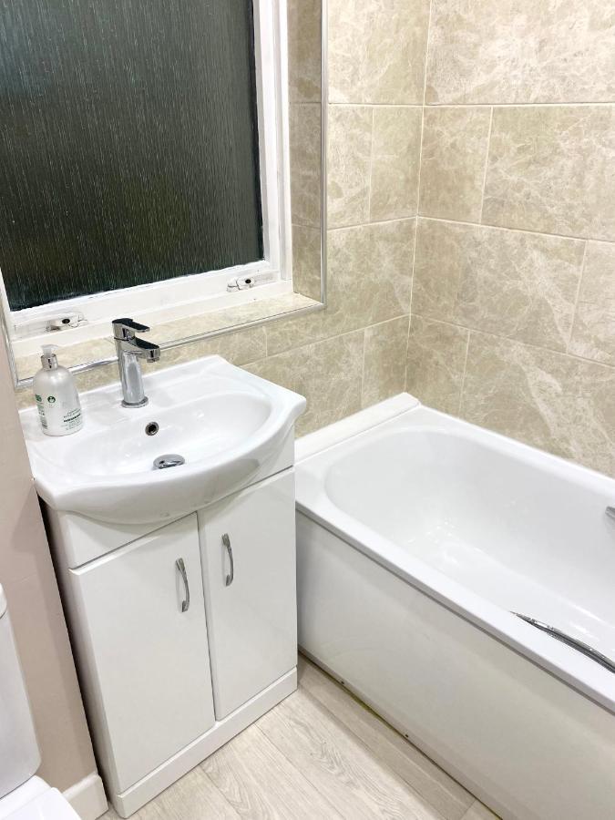 Entire Modern Apartment In Oban With Balcony المظهر الخارجي الصورة